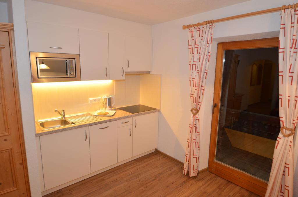 Apartamento Haus Almfriede Leutasch Habitación foto